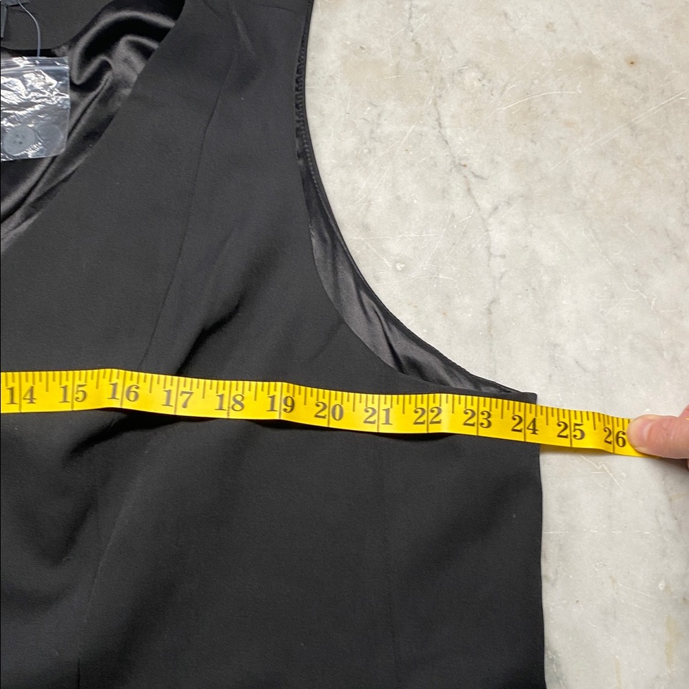 torrid Black Button-Front Vest Top - Picture 6 of 7